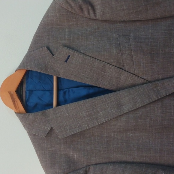 Like New J Hilburn Custom Made Light Brown Wool/Silk/Linen Summer Jacket 42R* - Picture 3 of 16
